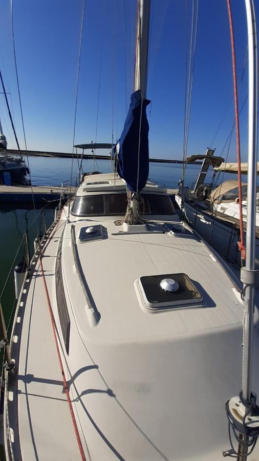 Bed & Boat Brezza Del Mare Hotel Viareggio Exterior foto